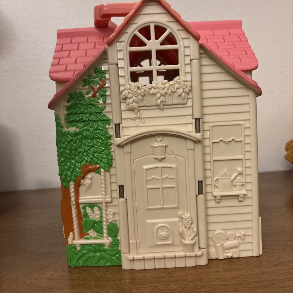 Vintage Fisher-Price Loving Family Sweet Streets Country Cottage Doll House 2000 - Picture 6 of 9